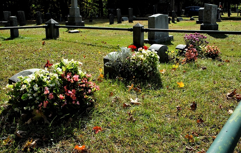 The graves of the four daughters of Emily and Samuel Williston, in the Main Street Cemetery.